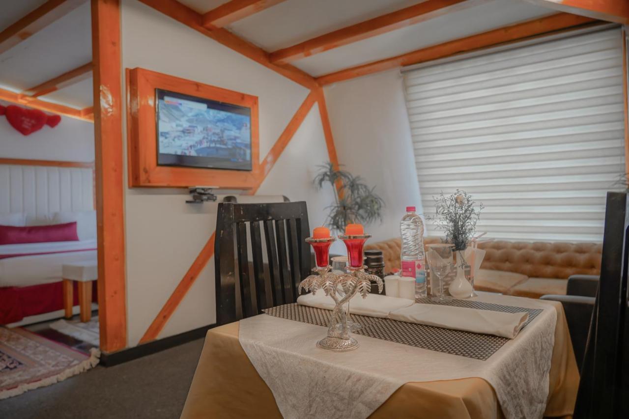 Hotel Rose Petal Srinagar Екстериор снимка