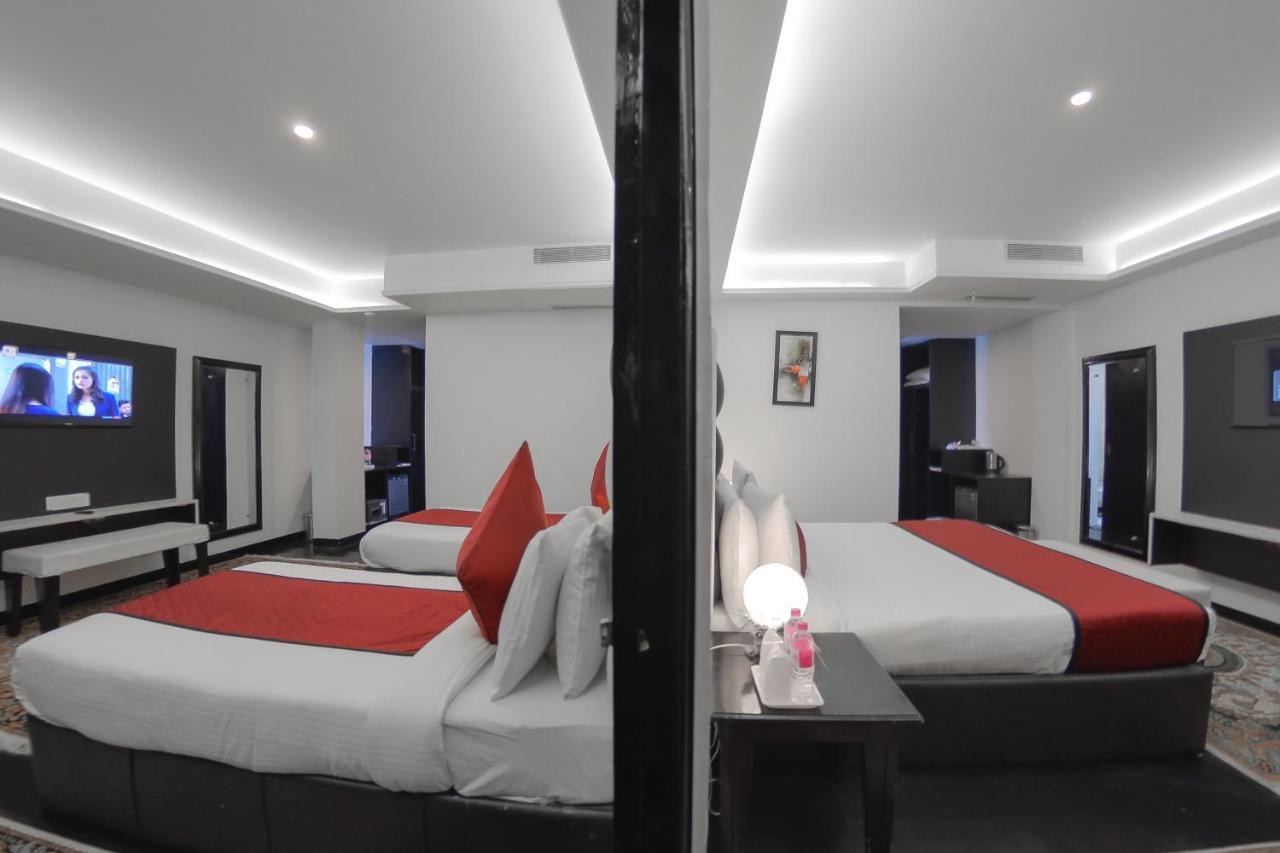 Hotel Rose Petal Srinagar Екстериор снимка